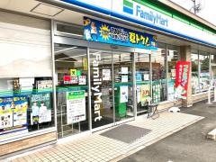 ファミリーマート　津島橘町店