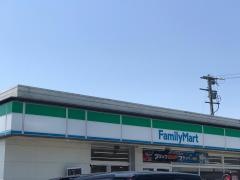 ファミリーマート　関黒屋店