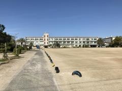 岩倉北小学校