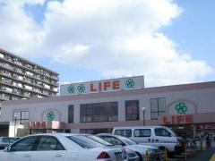 ライフ　梅津店
