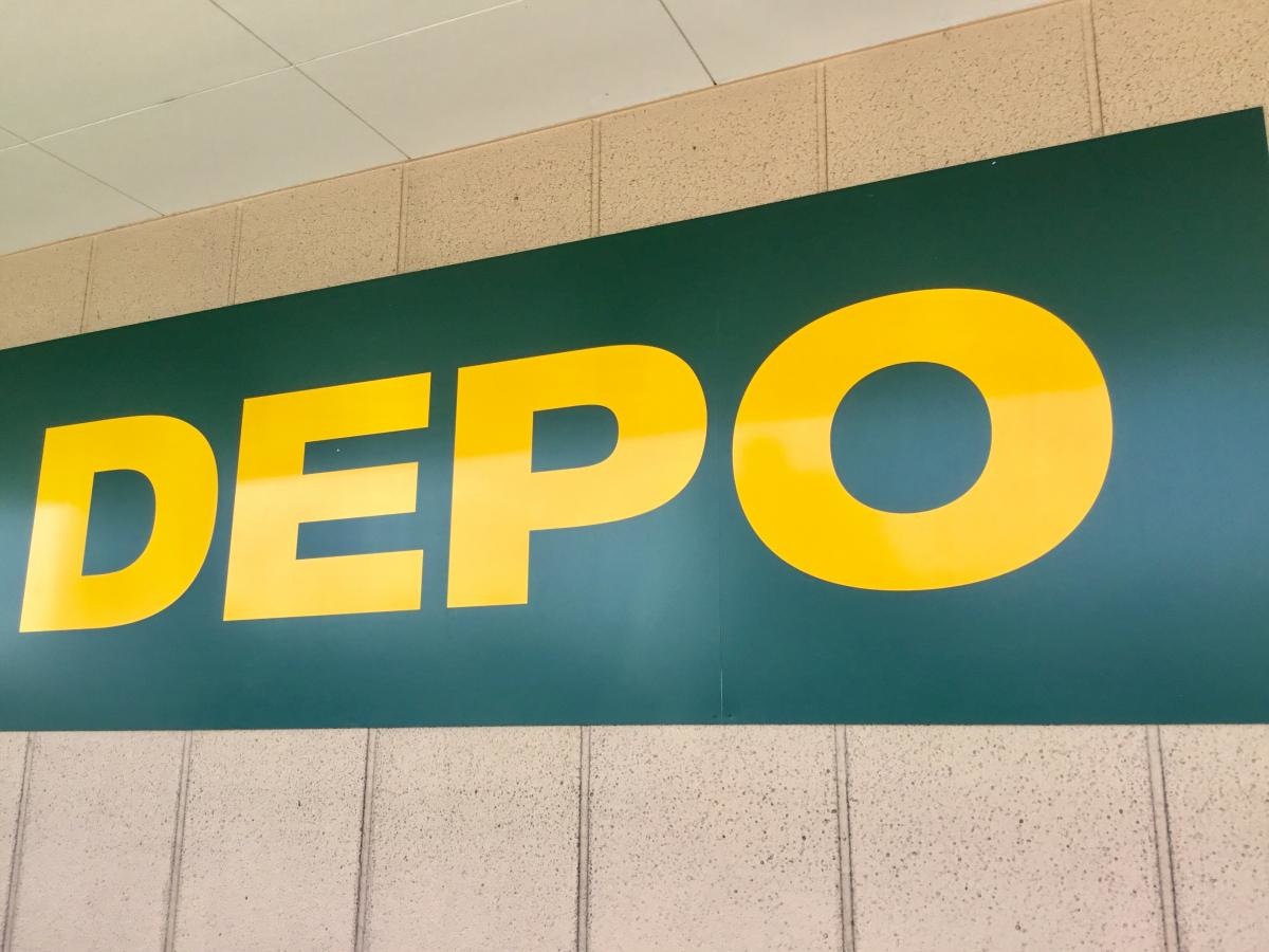 スポーツデポ天久店