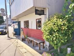 豆古書店　ｐｉｃｔｕｒｅｂｏｏｋｐｌｕｓ・ｃａｆｅ