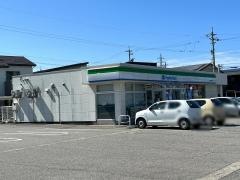 ファミリーマート　富山綾田町店