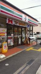 セブンイレブン　京都太秦蚕ノ社店