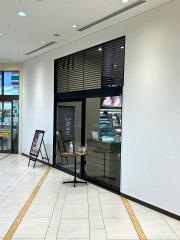 カフェ・ド・クリエ　プラス汐留芝離宮店