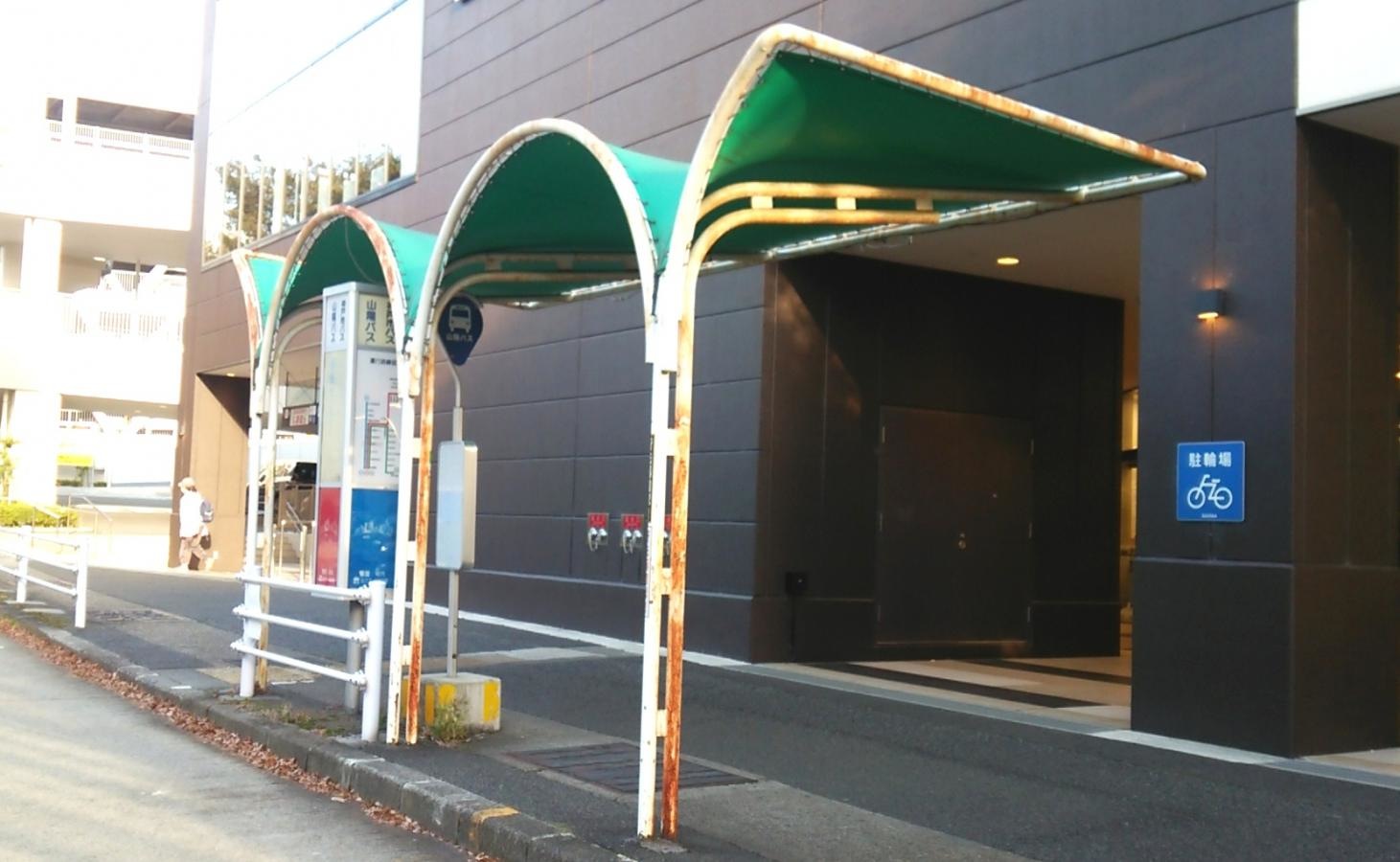 「明舞センター」バス停留所