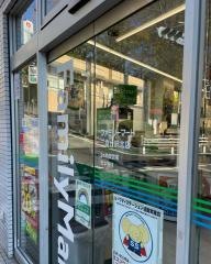 ファミリーマート　三鷹台駅北店