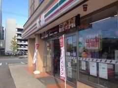 セブンイレブン 金沢石川県庁前店