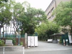 園田学園女子大学