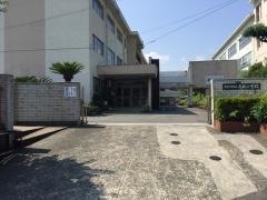 高槻小学校