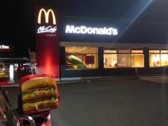 マクドナルド　高知中万々店
