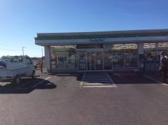 ファミリーマート　小山上立木店