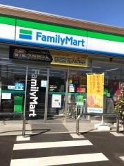 ファミリーマート　岐南町三宅店