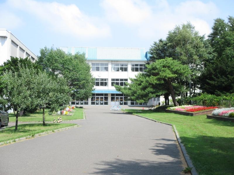 恵庭小学校