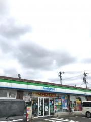 ファミリーマート　南栄町店