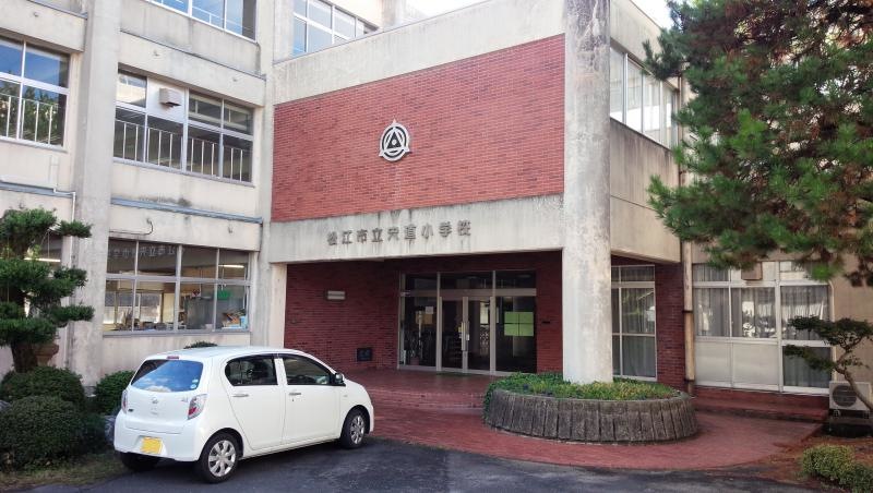 正面玄関
