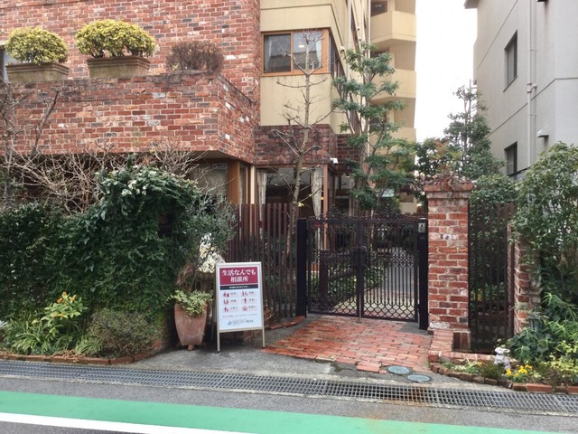 施設入り口