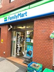 ファミリーマート　新橋西口通り店
