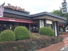 ロイヤルホスト　西新井大師店