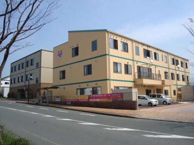 ケア・ラポート南風台 建物全景