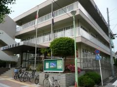 江戸川区立小松川図書館