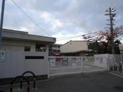 八下西小学校