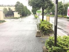 「エルザタワー前」バス停留所