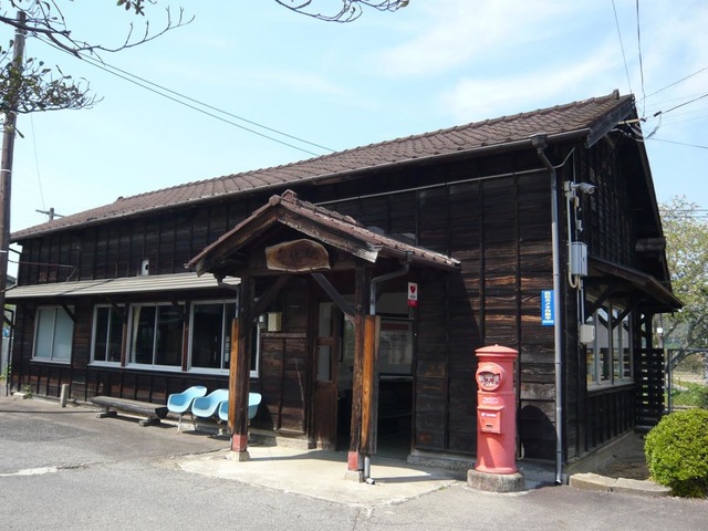 美作千代駅