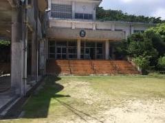 比屋定小学校