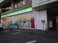 ファミリーマート　神明町二丁目店