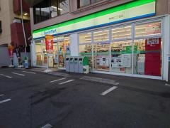 ファミリーマート　神明町二丁目店
