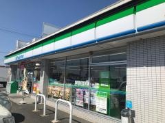 ファミリーマート　小牧篠岡店