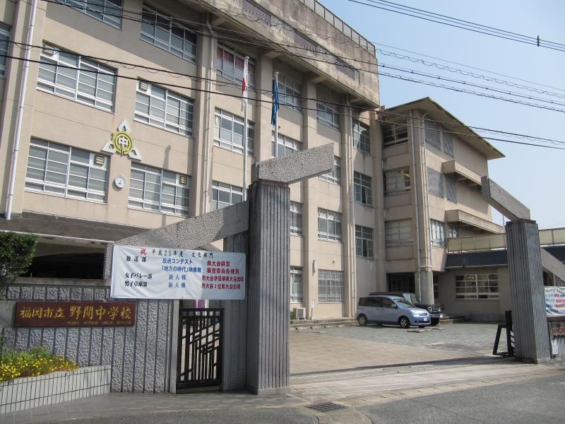 正門前①