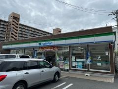 ファミリーマート　名古屋木場町店