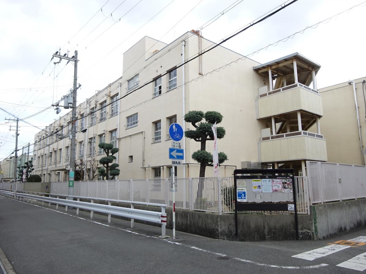 春日出小学校
