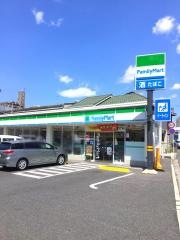 ファミリーマート　大芝二丁目店