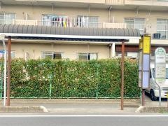 「鈴谷大かや前」バス停留所