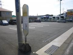 「吉岡芝原」バス停留所