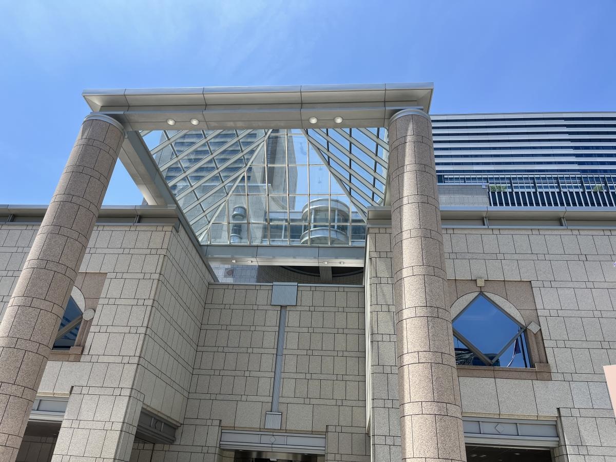 横浜美術館