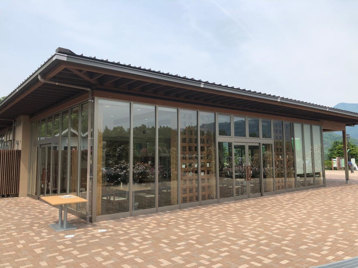 富士川・切り絵の森美術館