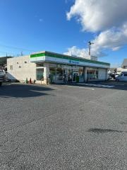 ファミリーマート　岡山楢原店