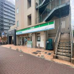 ファミリーマート　ワシントン通り店