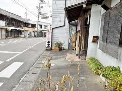 まつ本うどん店