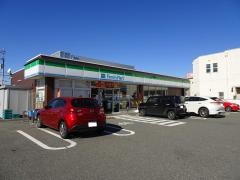 ファミリーマート　甲府下石田店