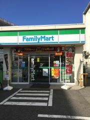 ファミリーマート　ピア兵庫店