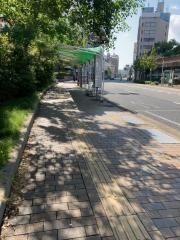「地下鉄県庁前」バス停留所