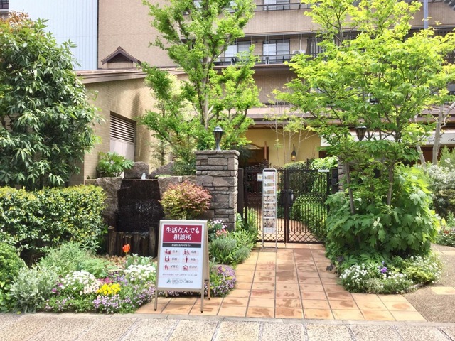 施設入り口①
