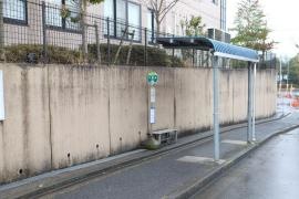 「公園前」バス停留所