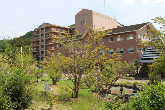 鶴林園