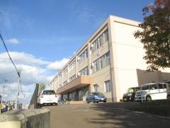 潮見台小学校